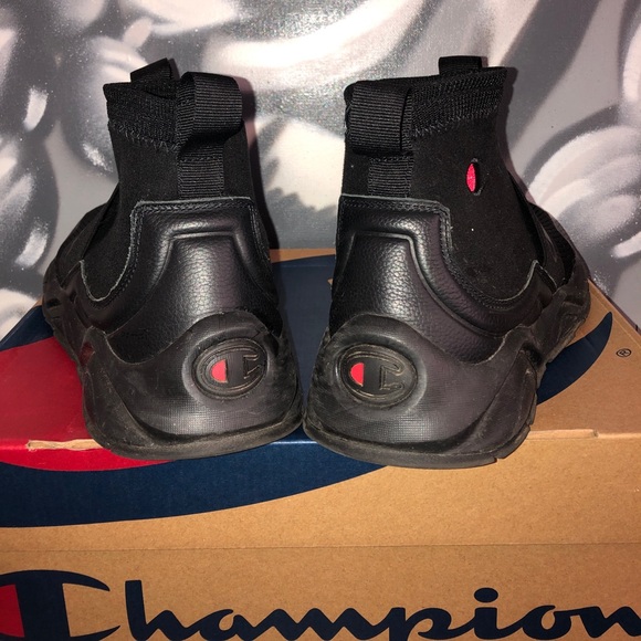 ***SOLD*** Champion Rally Pro ‘Black’ - Picture 3 of 5